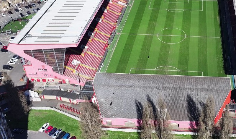 Long-span stadium stand roofs assessed for structural capacity and covering condition for solar PV