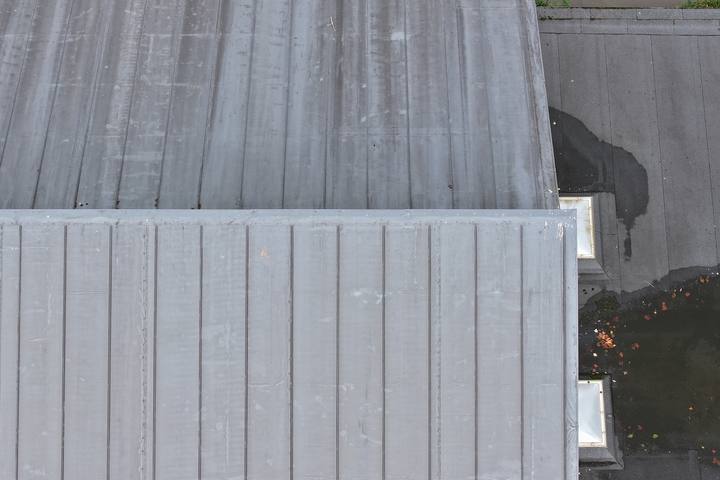 Standing seam metal roof planes from above